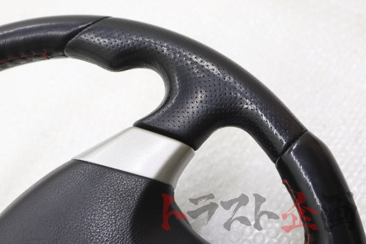 【中古】 純正オプション モモ ステアリング スカイライン GT-R V-spec BCNR33 前期 トラスト企画 U 1100235212
